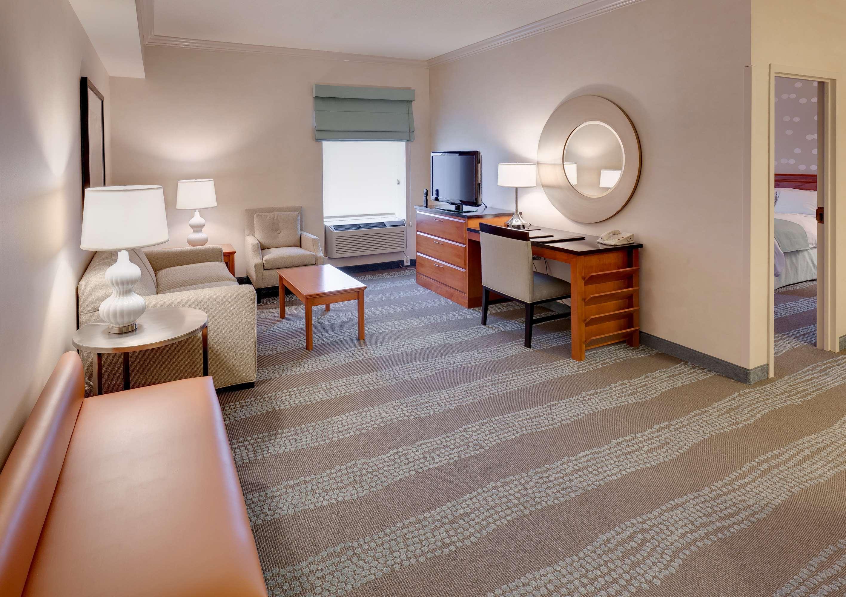 Radisson Hotel & Suites Fallsview Niagara Falls Room photo